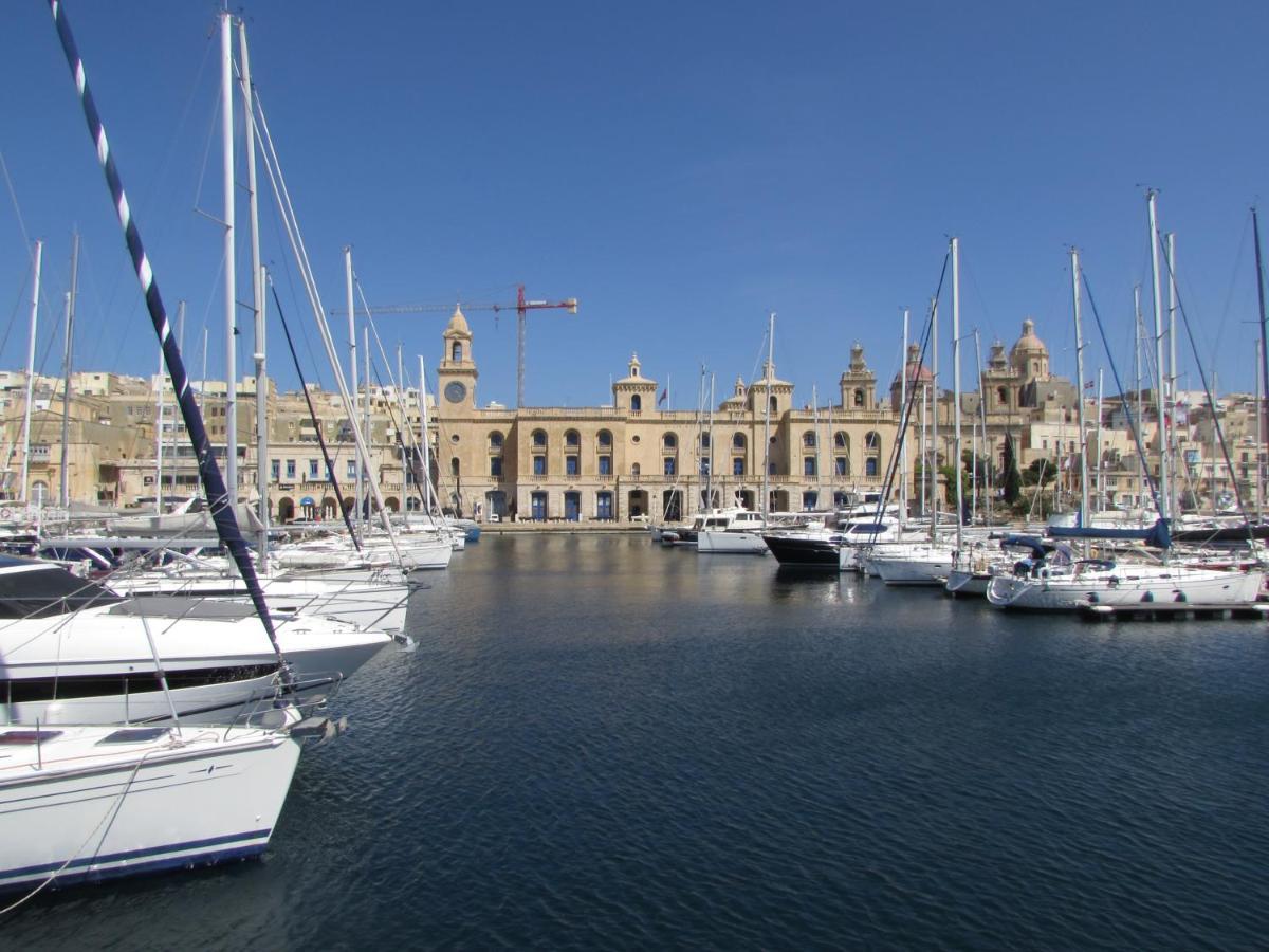 Vittoriosa' Seafront 2 Bed Highly Furnished Apartment Eksteriør billede