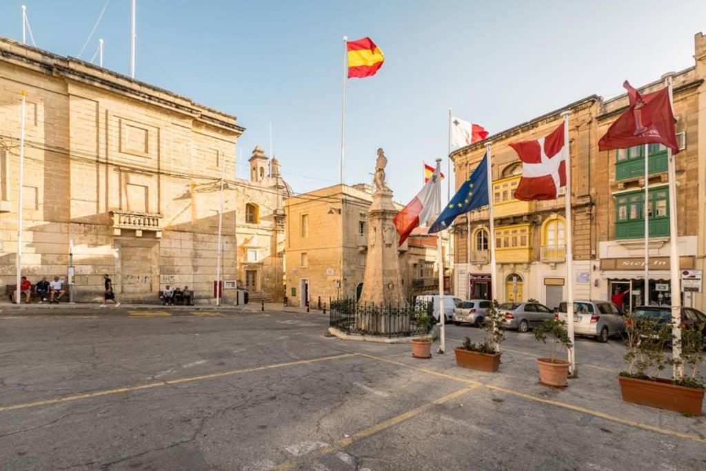 Vittoriosa' Seafront 2 Bed Highly Furnished Apartment Eksteriør billede