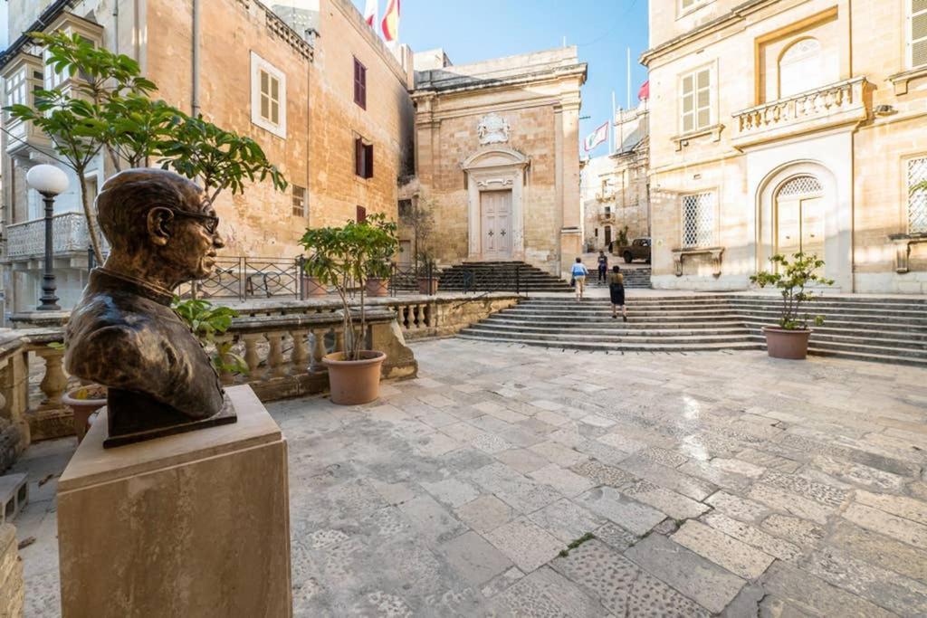 Vittoriosa' Seafront 2 Bed Highly Furnished Apartment Eksteriør billede